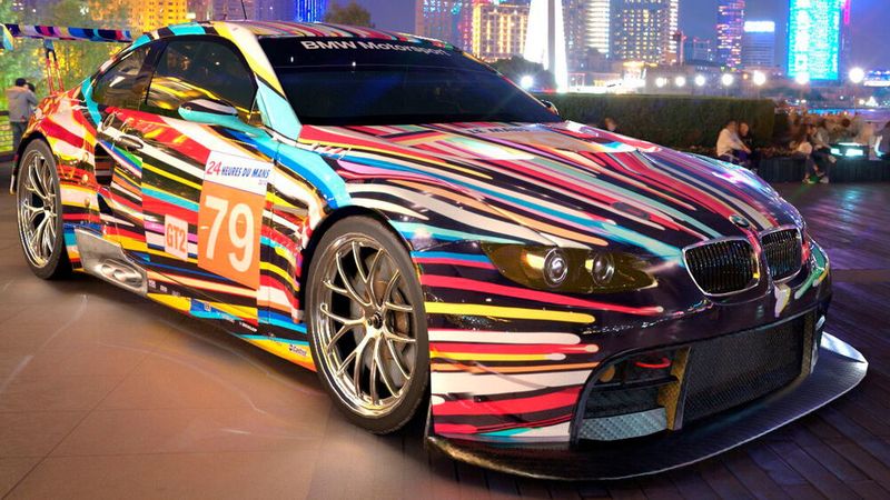 Dieser M3 GT2 wurde von Jeff Koons künstlerisch bearbeitet. (Bild: BMW)