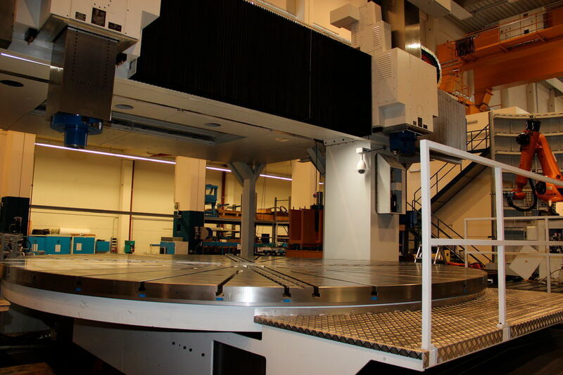 Am Ende der Veranstaltung öffnete Waldrich Coburg seine „heiligen Hallen“ und gab während einer Werksführung Einblicke in das tägliche Handwerk. (Bild: Sonnenberg)