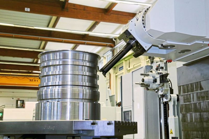 Die STC Serie mit Drehfunktion ist konzipiert für die Gehäusefertigung. Im Bild: Drehbearbeitung. (Anne Richter, SMM)