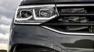 Volkswagen setzt in der Vorserienentwicklung 3-D-Drucker ein, die die Transparenz von Glas nachbilden können. (Volkswagen)