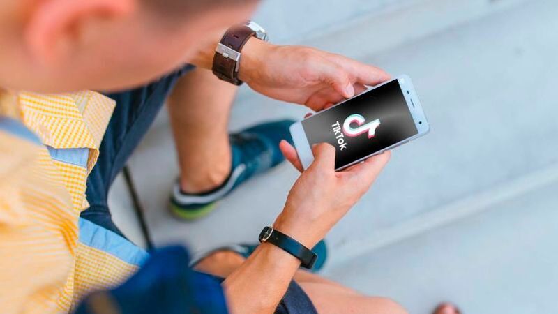 Tiktok ist besonders bei der jüngeren Generation beliebt: Auf der Plattform können sich Nutzer Kurzvideos anschauen. , doch die Datenschutzkommsion (DPC) kritisiert den chinesischen Anbieter heftig für serinen Umgang mit Nutzderdaten. (Bild:   / CC0)