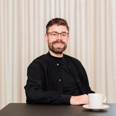 Dr. Alexander Grimm stellt die Aspaara-KI-Lösung bei den WKST vor. (Bild: Daniel Kunz)