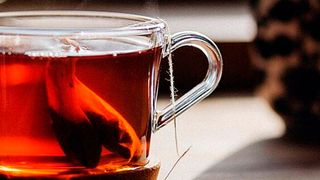 Die Ostfriesische Tee Gesellschaft Laurens Spethmann GmbH & Co. KG ist seit ihrer Gründung 1907 für ihre Tee-Produkte und die Tee-Handelsmarken Meßmer, Milford und OnnO Behrends bekannt. (Bild: gemeinfrei© Joseph Mudra)