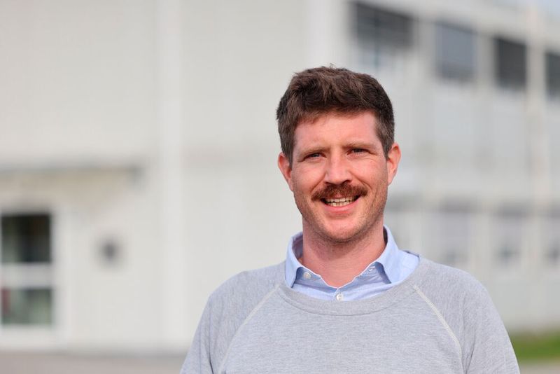 Das Institut für nachhaltige Wasserstoffwirtschaft (INW) am Forschungszentrum Jülich wächst weiter. Am 1. Dezember wird Prof. Dr. Hans-Georg Steinrück Direktor des Bereichs Katalytische Grenzflächen (INW-1).  (Bild: Forschungszentrum Jülich)