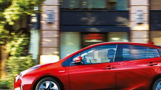 Die Fehlermeldung gilt weltweit für etwa 488.000 Prius, Prius+ und PHV aus dem Bauzeitraum 7. August 2014 bis 5. März 2019. (Bild: Toyota)