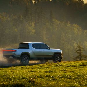 ...und einem Pick-up machte der junge US-Autobauer Rivian auf sich aufmerksam.(Bild:  Rivian)