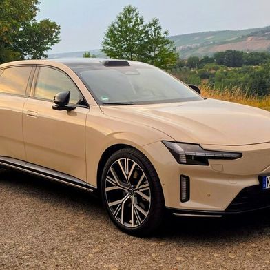 Die vollelektrische Luxuslimousine Volvo ES90 ist seit Anfang dieses Jahres in Deutschland erhältlich. (Bild: Mauritz – VCG)
