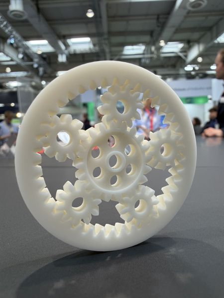 Sinto Advanced Ceramics Europe GmbH zeigt auf der Hannover Messe Keramiklösungen aus dem 3D-Drucker. (Bild: Sinto Advanced Ceramics Europe GmbH)