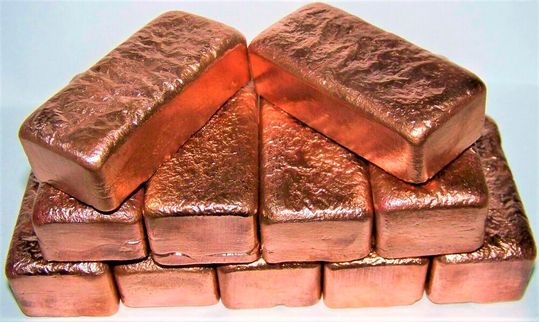 Der rosarote Wachstumstreiber! Kupfer kurbelt das Geschäft von Aurubis an. Das Unternehmen blüht – auch die Aktie ist auf Rekordhöhe. Hintergründe dazu erfahren Sie in diesem Beitrag.(Bild:  Aurubis)