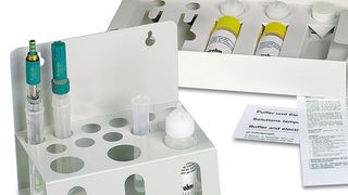 Der pHit kit enthält alles, was man zum schonenden Reinigen und Regenerieren von pH-Elektroden benötigt.  (Bild: Deutsche Metrohm)