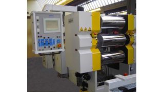 Glättwerk der Tiefziehfolien-Kompaktanlage Mirex Smart, mit der bis zu dreilagige Folienverbunde herstellbar sind. (Archiv: Vogel Business Media)