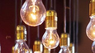 KMU, die aufeinander abgestimmt produzieren und Kooperationen bilden, können ihren Material- und Energieverbrauch senken.  (gemeinfrei (Pixabay, Free-Photos))