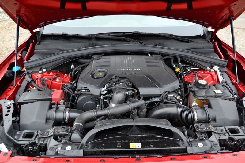 ... V6-Dieselmotor zu Verfügung. (Bild: Michel/»kfz-betrieb«)