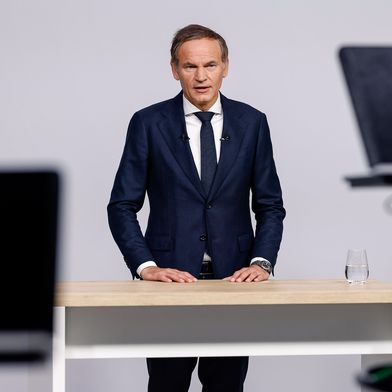 Oliver Blume hat den Sparkurs des Autoherstellers bekräftigt. (Bild: Volkswagen)