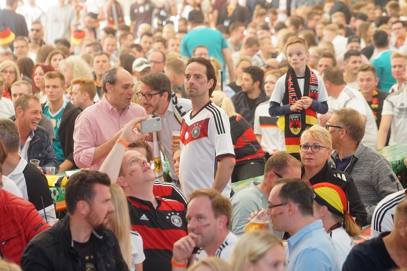 Anpfiff - los geht es  (Eno telecom)