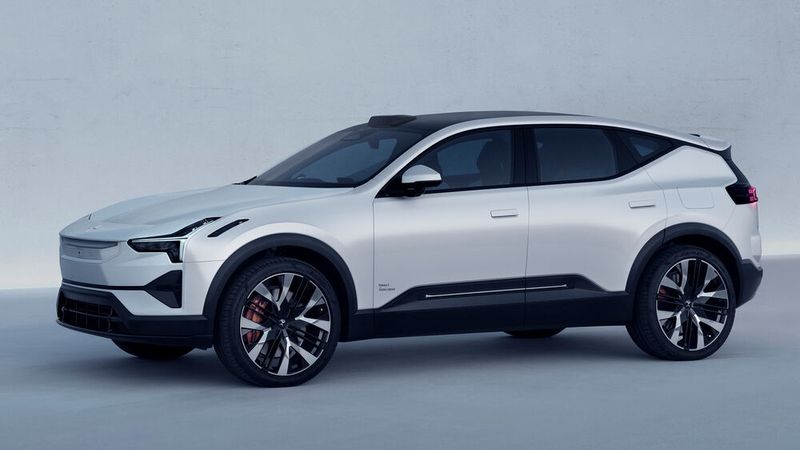 Mit einer Länge von glatten 4,90 Meter kommt der Polestar 3 dem Gardemaß von fünf Metern nahe.(Bild:  Polestar)