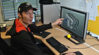 Elektronik- und Elektrotechnikentwickler Roland Streitner: „Mit Eplan Harness proD schafften wir die Bewältigung von Termin- und Kostendruck bei gleichzeitiger Absicherung unseres hohen Qualitätsanspruches.“ (Bild: Steyr)