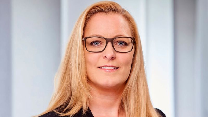 Cathrin Koch soll den Markenauftritt von Toyota schärfen.(Bild:  Toyota)
