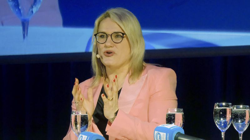 Ehrengast in Ludwigsburg: Christina Stumpp, stellv. Generalsekretärin der CDU. Sie sieht die Stärkung der Wirtschaft als die derzeit wichtigste Aufgabe der Politik. (Bild: Zietz - VCG)