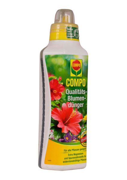  Gewinner der Kategorie „Nachhaltigkeit“: Flüssigdüngerverpackungen aus post-consumer-Material, eingereicht von der Compo GmbH, ist aus 90% recyceltem Kunststoff aus dem gelben Sack hergestellt. Der closed loop – aus einer gebrauchten Verpackung wieder eine Verpackung herzustellen – ist damit erfolgreich geglückt ohne Einbußen an Stabilität, Dichtigkeit oder dem Erscheinungsbild.   (DVI Deutsches Verpackungsinstitut)