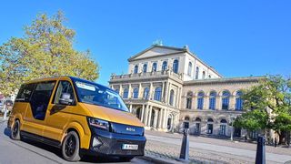 Moia macht altgedienten Personenbeförderern Konkurrenz.  (Bild: www.scheffen.de/Moia)