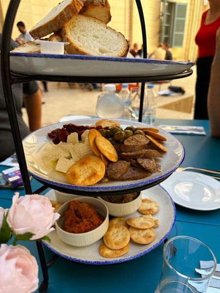 ...oder sich doch an die Kaninchenleber trauen, die Malter sehr gerne essen. (Bild: Vogel IT-Medien )