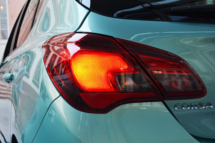 Zweigeteilte Rückleuchte – Opel: „Das war teuer.“ (Foto: Rehberg)