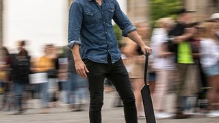 Ab Ende 2020 will Audi auch E-Scooter verkaufen. Der Handel soll dabei einbezogen werden. (Alexander Herold)