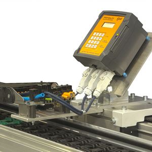 Das zusätzliche Plus an Sicherheit jetzt auch bei kürzeren Verfahrwegen: Dank stetiger Überwachung der Zug-/Schubkräfte kann bei Blockierung der E-Kette das ganze System sofort abgeschaltet und Schäden somit vermieden werden.
