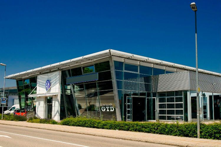 Die Umsätze, die Verkäufe und die eigene Mannschaft innerhalb eines Jahres nahezu zu verdoppeln, gelingt nicht vielen Autohäusern. Das Autohaus Ostermaier schaffte diesen unternehmerischen Parforceritt. Nun gilt es, das Erreichte zu konsoldieren. (Autohaus Ostermaier)