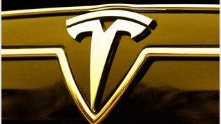Nicht alles Gold, was in dieser Farbe glänzt! Tesla in Grünheide ist wegen einiger unschöner Methoden in Verruf geraten. Die IG Metall will deshalb den Druck erhöhen, um die Lage für die Angestellten zu verbessern ... (Bild: Tesla)