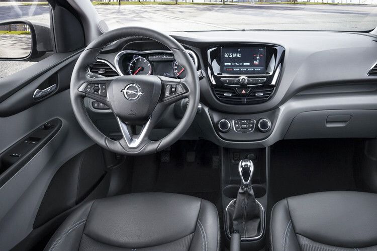 Gutes Feeling: Der Innenraum wirkt – zumindest in den oberen Ausstattungsvarianten – durchaus hochwertig. (Foto: Opel)