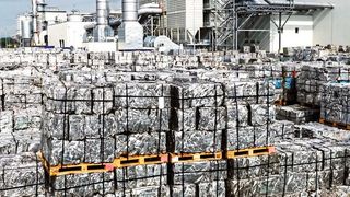 Recycling-Ballen im Novelis Recycling Center in Nachterstedt. (Bild: Novelis)