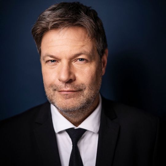 Dr. Robert Habeck, Bundesminister für Wirtschaft und Klimaschutz: „Das nächste Jahr stehe im Zeichen der Industriepolitik.“(Bild:  BMWK / Dominik Butzmann)
