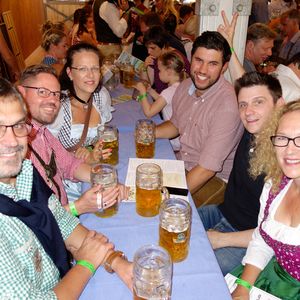 (v. l.) Harald Wiehle, ALSO, Manfred Seeböck, Claudia Kirchmeier und Michael Thiele, Computacenter, Ian Smith, Scale, und Irene Annies, Computacenter(Bild: IT-BUSINESS)