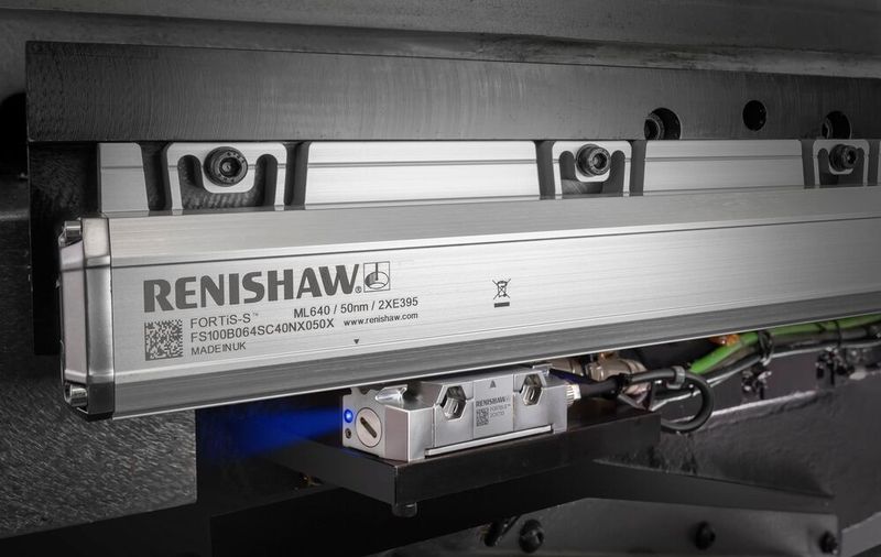 Das Portfolio von Renishaw, das auf der Grindinghub 2026 eine Rolle spielen wird, umfasst auch hochpräzise gekapselte Wegmesssysteme, die sich speziell für Schleifmaschinen eignen.  (Bild: Renishaw)