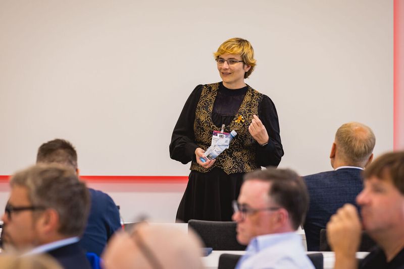 Impressionen vom 24. Würzburger EMS-Tag: Im Mittelpunkt standen aktuelle Branchenthemen, praxisnahe Impulse und insbesondere der persönliche Austausch innerhalb der EMS-Community. (Bild: Stefan Bausewein)