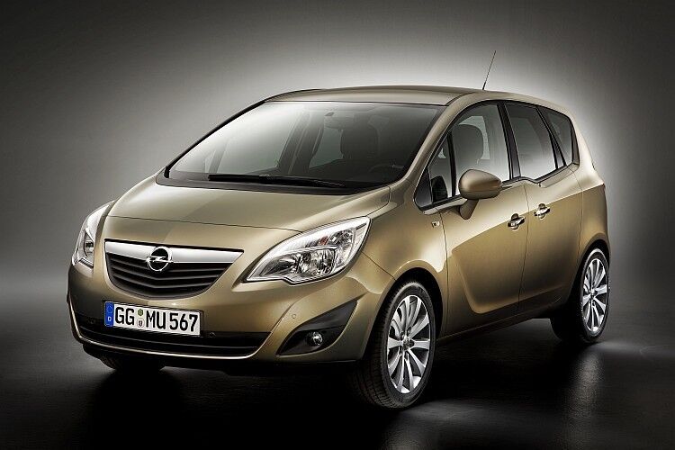 Seit 2010 ist die zweite Generation des Kompaktvans Meriva erhältlich. Besonderes Merkmal sind die Portaltüren. (Foto: Opel)