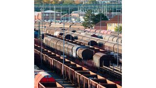 Die DB Cargo will zukünftig beim Rangierbetrieb auf Güterbahnhöfen auch Hybrid-Loks einsetzen. (DB)