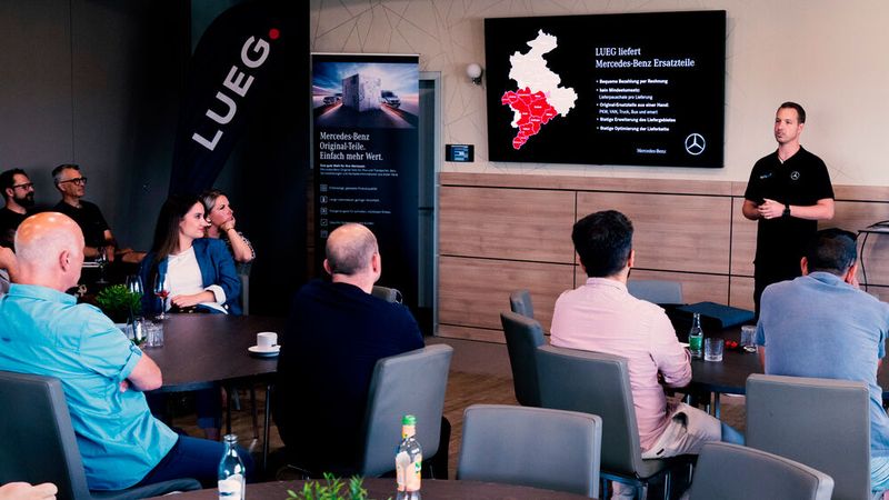 Teile-Infos aus erster Hand: Der Mercedes-Benz Werkstatttreff mit dem Autohaus LUEG, Bochum (Bild: Dr. Claudia Posern | LUEG AG & Co. KG)