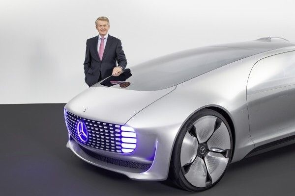 Mercedes-Benz F 015 - Luxury in Motion:Prof. Dr. Thomas Weber, Vorstandsmitglied der Daimler AG verantwortlich für Konzernforschung & Mercedes-Benz Cars Entwicklung (Mercedes-Benz)