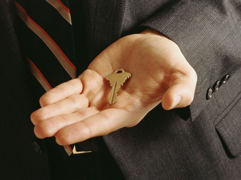 Hacker verschafften sich Zugang zum Netzwerk eines Hotels und löschten auf 35 virtuellen Festplatten alle aktiven Daten und sämtliche Backups. Die Datenrettungs-Ingenieure arbeiteten sowohl vor Ort als auch per Remote-Verbindung an dem Fall. (Bild: Archiv)