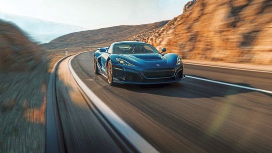 Auch Rimarc Automobili zählt zu Kunden von KW Automotive. Neben dem Fahrwerk entwickelte das Unternehmen auch die Fahrwerksteuerung und Fahrwerkregelelektronik namens „C_Two“ für das 1.900 PS starke Hypercar. Auch Rimarc Automobili zählt zu Kunden von KW Automotive. Neben dem Fahrwerk entwickelte das Unternehmen auch die Fahrwerksteuerung und Fahrwerkregelelektronik namens „C_Two“ für das 1.900 PS starke Hypercar.