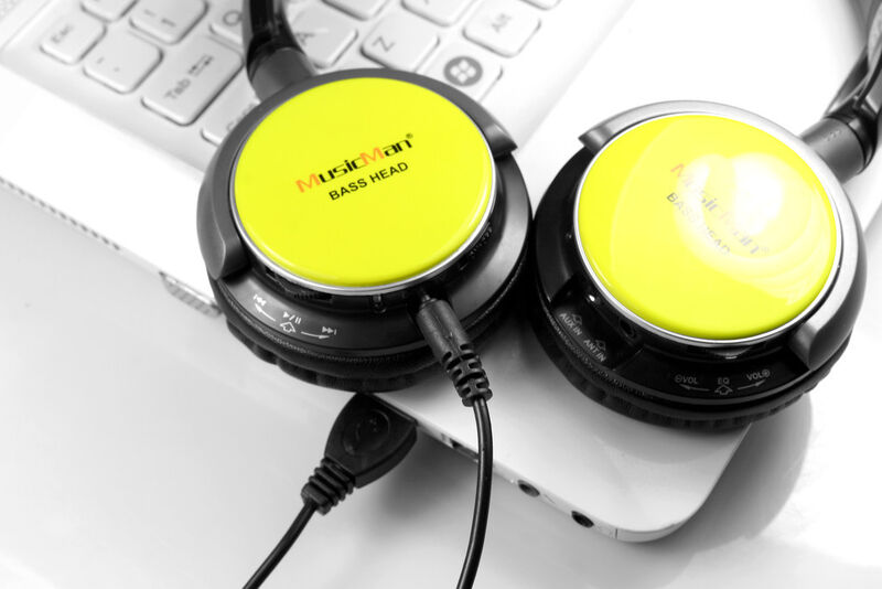 Der MusicMan BassHead ist ein kabelloser Kopfhörer mit MP3- und FM-Radio Funktion. (Archiv: Vogel Business Media)