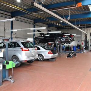 (Dominsky/»kfz-betrieb«)