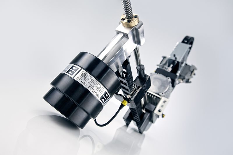 Der sensorierte Werkzeugspanner Bergtornic macht auch ältere Pressen fit für die Produktion im digitalen Zeitalter. (Bild: Berg & Co. GmbH Spanntechnik)