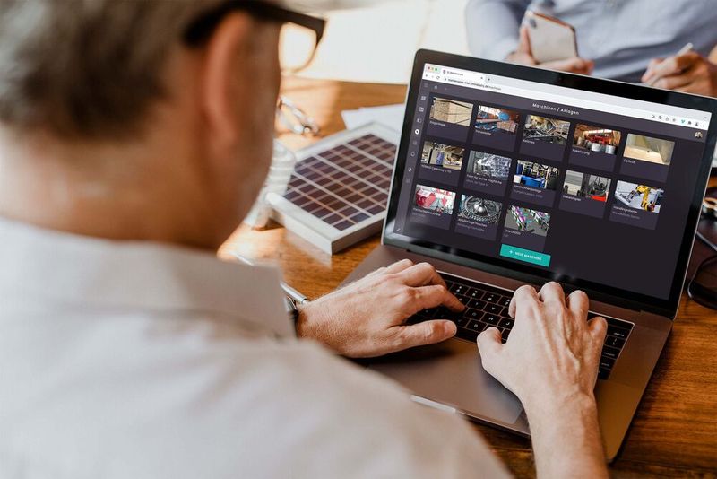 Die Einführung digitaler Werkzeuge in betriebliche Abläufe führt in aller Regel zu einer Steigerung der Produktivität. (Bild: 5thIndustry GmbH)