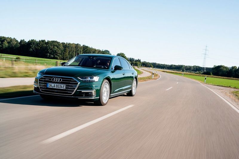 Der aktuelle Audi A8 ist grundsätzlich bereits auf das hoch automatisierte Fahren der Stufe drei vorbereitet.  (Audi)