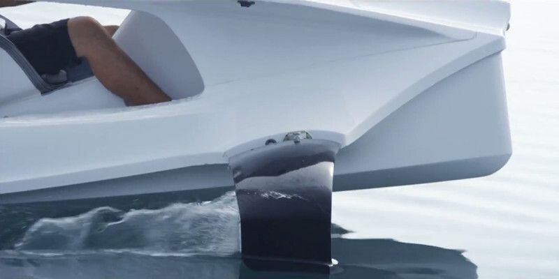 Zum Abheben – das elektrische Tragflächenboot Quadrofoil (Quadrofoil)