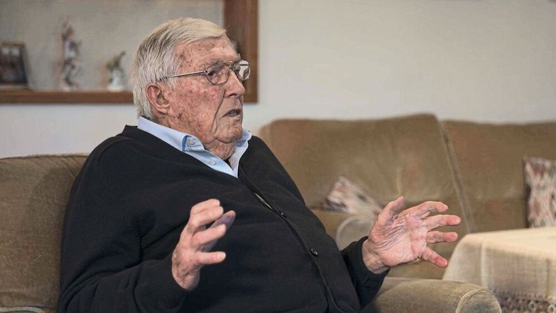 „Die Urzelle – das ist das Handwerk, das sind die Innungen, die in Deutschland nach dem verlorenen Krieg wieder angefangen haben, den Berufsstand zurück ins Leben zu rufen“, erinnert sich der fast 100-jährige Adolf Volpert. (Bild:  Media Tools)